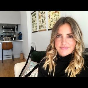 Meet your Posher, Emily